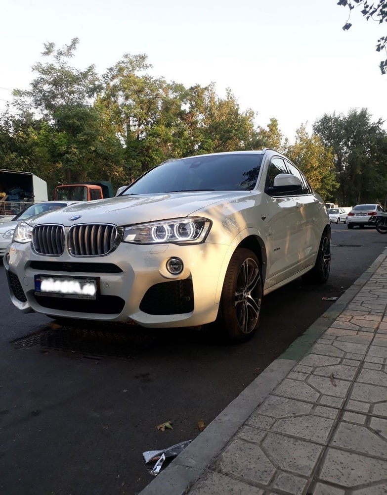 رنت خودرو کرایه اتومبیل BMW X4
مدل 2016
#اجاره ماشین مستقیم از مالک بدون واسطه 
#عقد قرارداد داخل شرکت با شماره ثبت 
^شرایط گرفتن خودرو وضمانت به ۳ صورت امکان پذیر است: 
*_ودیعه نقدی با چک یا سفته برای ضمانت
*_خودرو شخصی ایرانی با چک یا سفته برای ضمانت
*_دلار یا طلا با چک یا سفته برای ضمانت 
#تحویل خودرو با برگه کارشناسی 
#هنگام عودت خودرو <<همان لحظه کل>> ودیعه,خودرو شخصی یا دلار یا طلای شما به همراه چک و سفته عینا به شما پس داده خواهد شد
#خودرو کارواش شده و بنزین فول تحویل داده خواهد شد 
#بیمه بدنه کامل 
#تمامی هزینه های فنی به عهده شرکت
#تخفیف ویژه برای ۱۰ روز به بالا 
#تحویل در محل 

برای رزرو و اطلاع از سایر خودروها تماس بگیرید