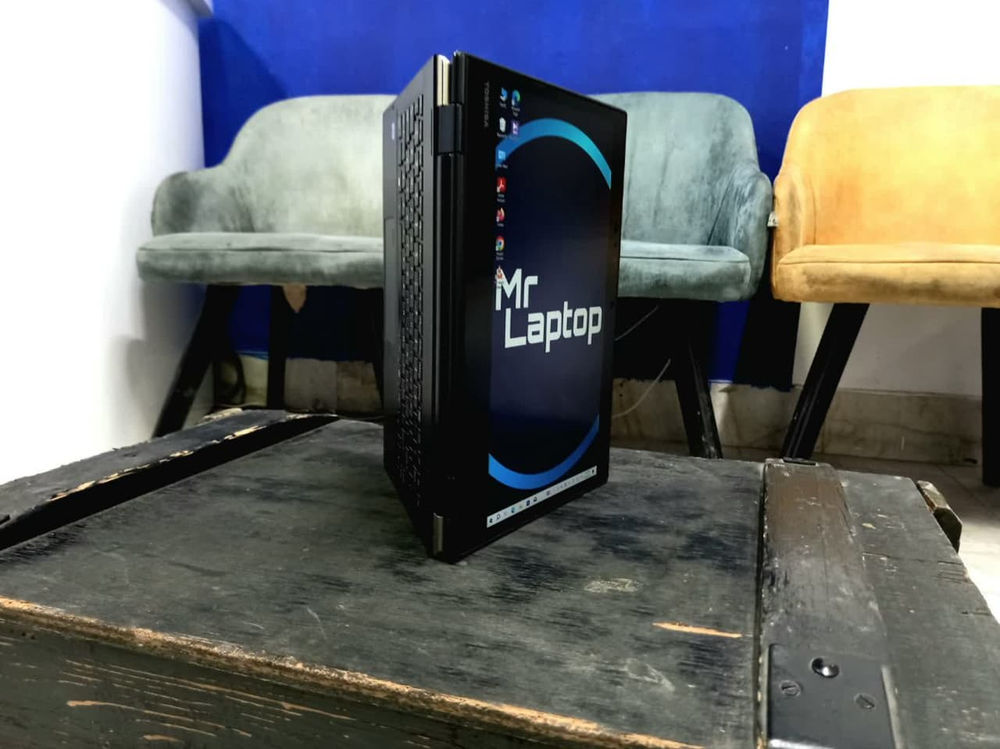 Mr Laptop مجهز به پردازنده ی core i5 نسل 7  8 گیگابایت رم ddr4  256گیگا بایت حفظه SSD  صفحه نمایش 12 اینچی لمسی Full HD ips به همراه لیبل مات  قابلیت چرخش 360درجه   سنسور تشخیص چهره، سنسور اثر انگشت، درگاه type c ، USB 3 و جک 3.5 میلی متر AUX  فوق العاده اسلیم و سبک به همراه شارژر type c   شارژ دهی باتری تا 6 ساعت