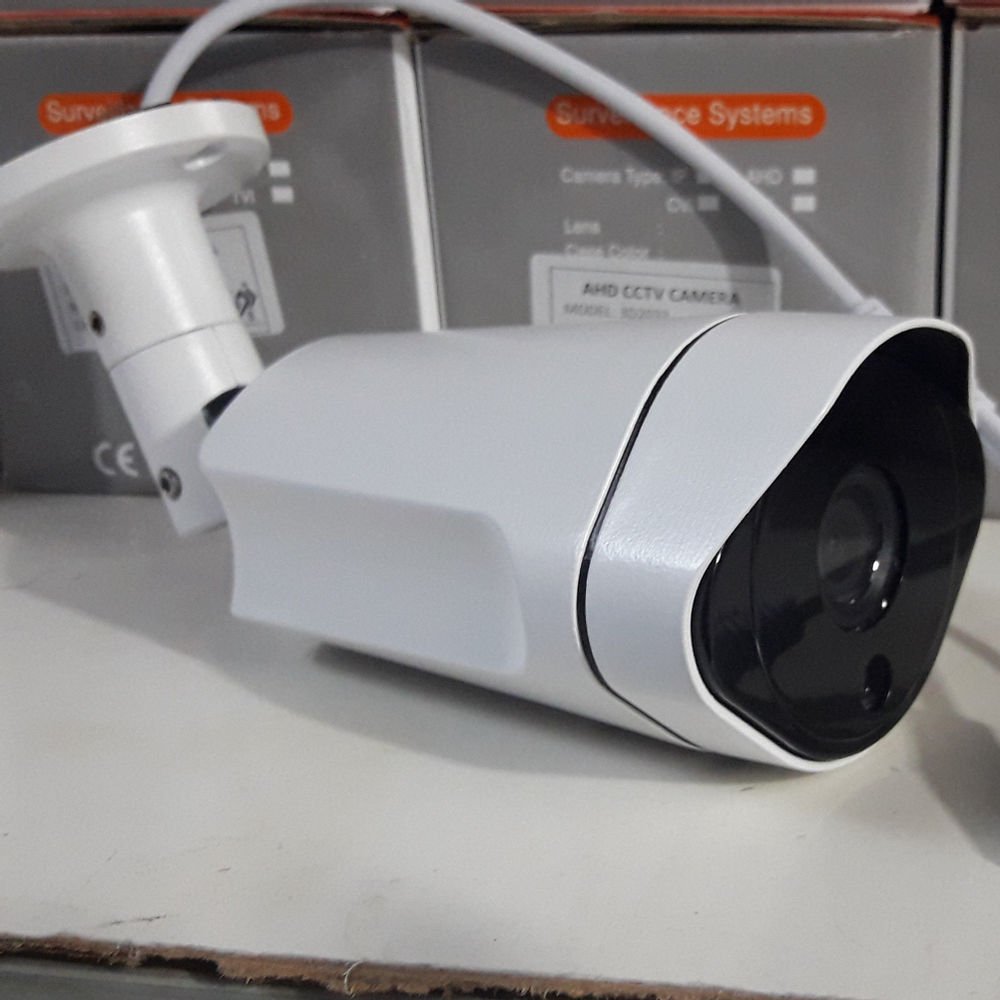 دوربین مداربسته آراز سیستم دوربین مداربسته دو مگاپیکسل AHD
کیفیت عالی 
برای خرید و ثبت سفارش تماس بگیرین