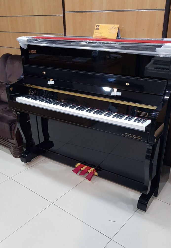 موسیقی سیامک پیانو دیجیتال یاماها سری YDP ساخت کشور اندونزی کلاویه سنگین مناسب برای آموزش
سه پدال فابریکی صندلی فابریکی 
آداپتور اورجینال 
انتخاب رنگ و ۳۶ ماه گارانتی 
مدلهای CLP سری ۶ و ۷‌