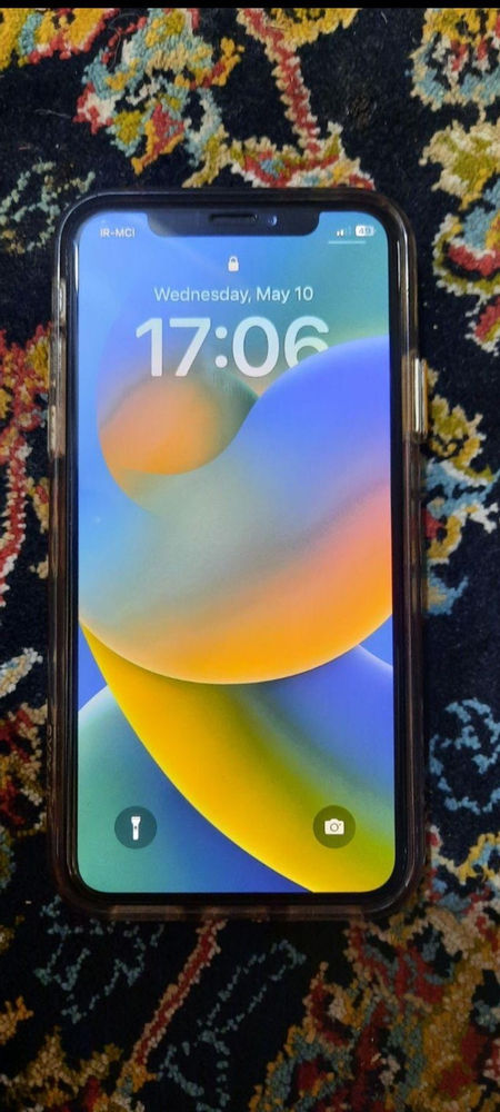 اپل iPhone XS با حافظهٔ ۲۵۶ گیگابایت