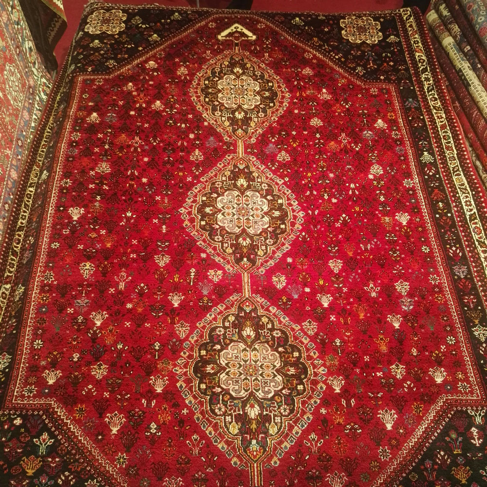 فروش فرش فرش 2/30*3/30 قشقایی شیراز فرش چله پشم تارو پود پشم رنگ کیاهی نقشه ذهنی باف