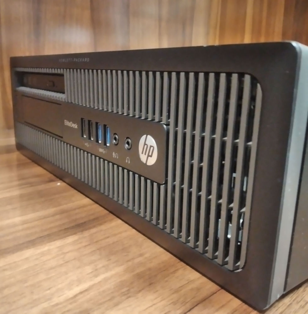 فروش لپ تاپ های مالتی مدیا، مهندسی و گیمینگ مدل:
HP 800 G1 SFF 

پردازنده:
Intel Core i5-4570 

رم:
4GB DDR3 

حافظه اول:
500GB HDD 

گرافیک:
Intel HD Graphic 

قابلیت افزودن کارت گرافیک مجزا با پنل مینی