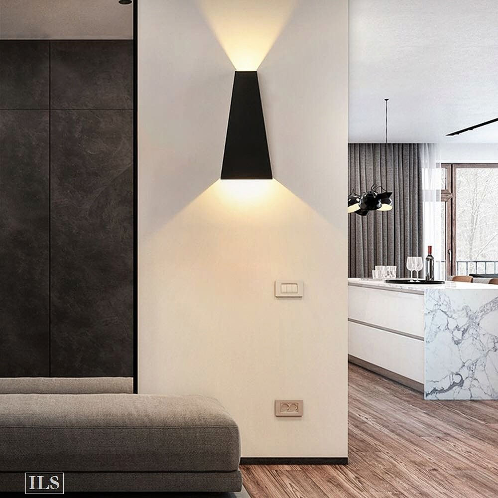 ILSCOMPANY چراغ دیواری / آباژور / لوستر 
ILSCOMPANY
_ آباژور مدرن lamborf + دو سال ضمانت 
_ برای مشاهده محصولات ما را در اینستاگرام (ID > ilscompany) دنبال کنید 
Whatsapp Number ;  09187902831
توان مصرفی 2W 
ضد آب + بدنه فلزی ( رنگ پودری الکترواستاتیک )