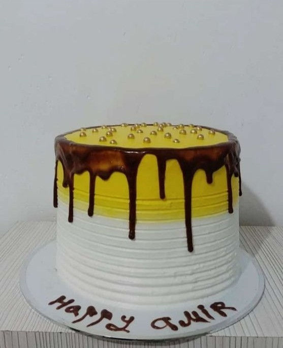 کیک خانگی انواع کیک خانگی جهت تولد و مجالس. کیک خیس شکلاتی