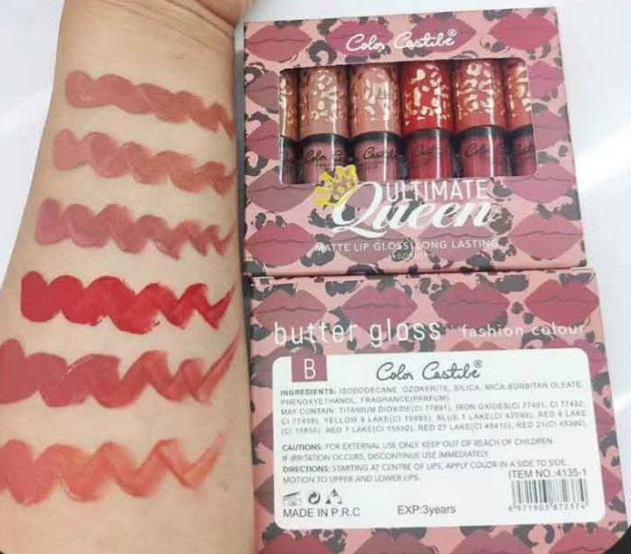 گالری ریحون پک رژ لب مایع کالر کاستل شش عددی کد 1-4135
( Color castle Matte liquid lipgloss )
پک رژ لب مایع کالر کاستل شش عددی کد 1-4135 در دو سری رنگبندی A,B که هر پک شامل 6 عدد رژ مایع است. بافت سبک  و مخملی و روی لب اصلا پوسته پوسته نمی شود
در دو سری رنگبندی A,B
هر پک شامل 6 عدد رژ مایع
در رنگ های جذاب و کاربردی
مات و مخملی بدون پوسته شدن
بدون چسبندگی روی لب
ارسال به صورت رندوم( در حد امکان جور