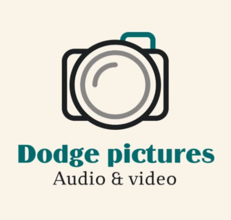 خدمات سینمایی داج پیکچرر خدمات سینمایی داج پیکچرز 
پشتیبانی فنی فیلم ، سریال ، مستند 
ساخت موزیک ویدیو تخصصی 
ساخت تیزرهای تبلیغاتی 
عکاسی مدلینگ و تبلیغاتی 
فروش محصولات بروز عکاسی و تصویربرداری