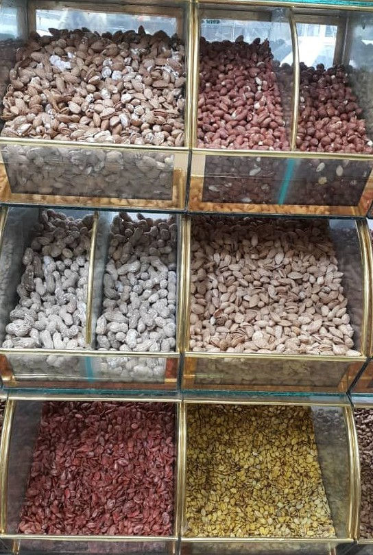 ویترین مغازه خشکباری