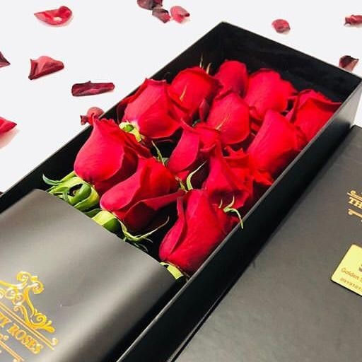 گل فروشی کلاسیک باکس گل ولنتاین 
گل رز
تماس گرفته شود