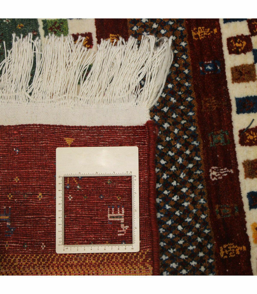 iranian__carpets گلیم گبه ی دستبافت
کاملا نو
خوش رنگ و زیبا
خوش بافت
طول : ۱۲۵
عرض : ۸۷
مساحت :۱.۰۸
سایز : یک تا سه متری
شکل : مستطیل
تراکم بافت : ۳۰
ارتفاع نخ خاب : ۱.۵ سانتی متر