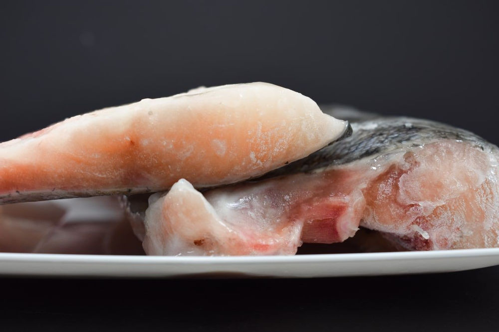 کرانه اروند ماهی فیله آزاد 
فرآوری و بسته بندی شده در کارخانه و زیر نظر ناظران بهداشتی
وزن خالص : ۱۰ کیلویی ، وزن ۱۵۰ تا ۳۵۰ گرم