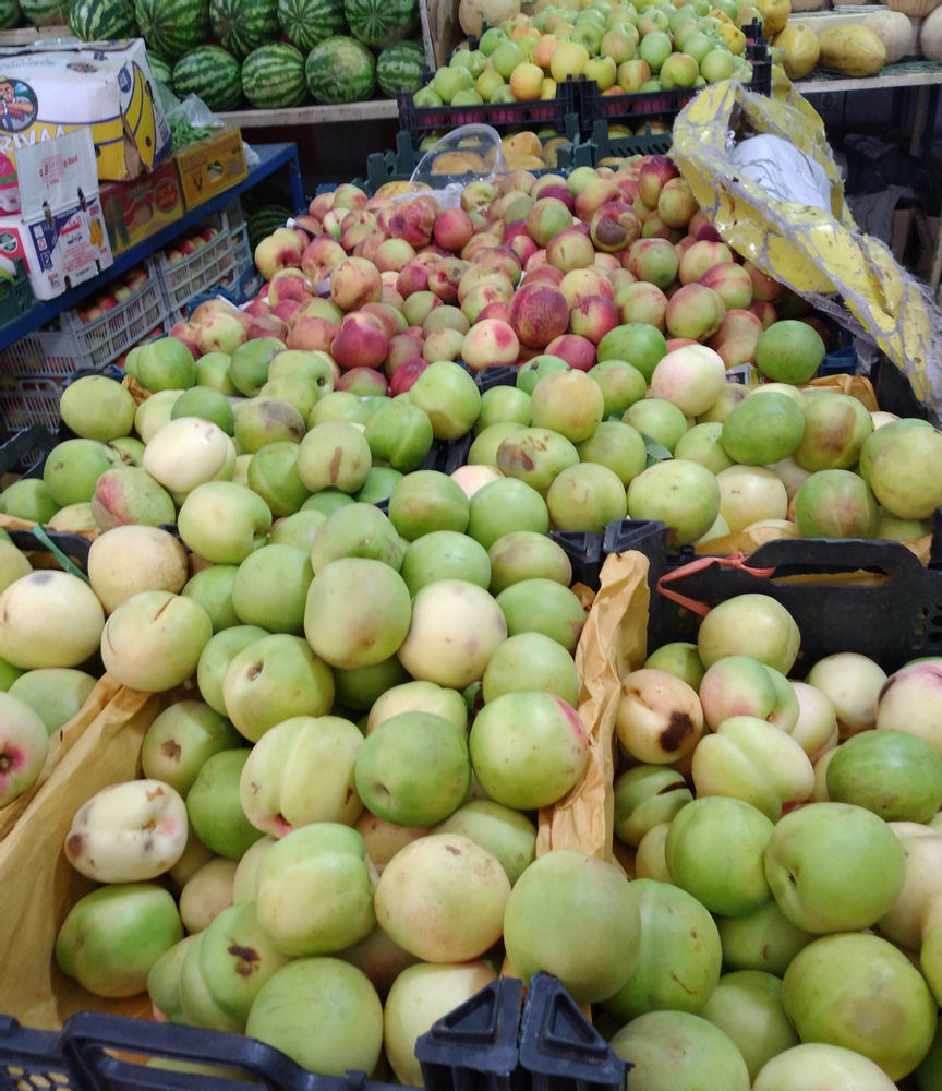میوه فروشی مبعث فروش انواع میوه ها 
ارسال در محدوده