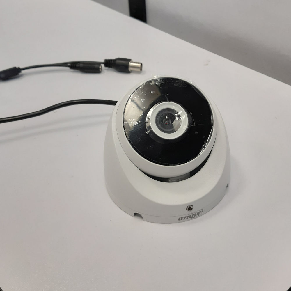 باتیس دوربین ۲ مگاپیکسل، ۲۰متر دید در شب 
همراه با دوسال گارانتی تعویض شرکت فرا گستر
قیمت،مراجعه به دایرکت